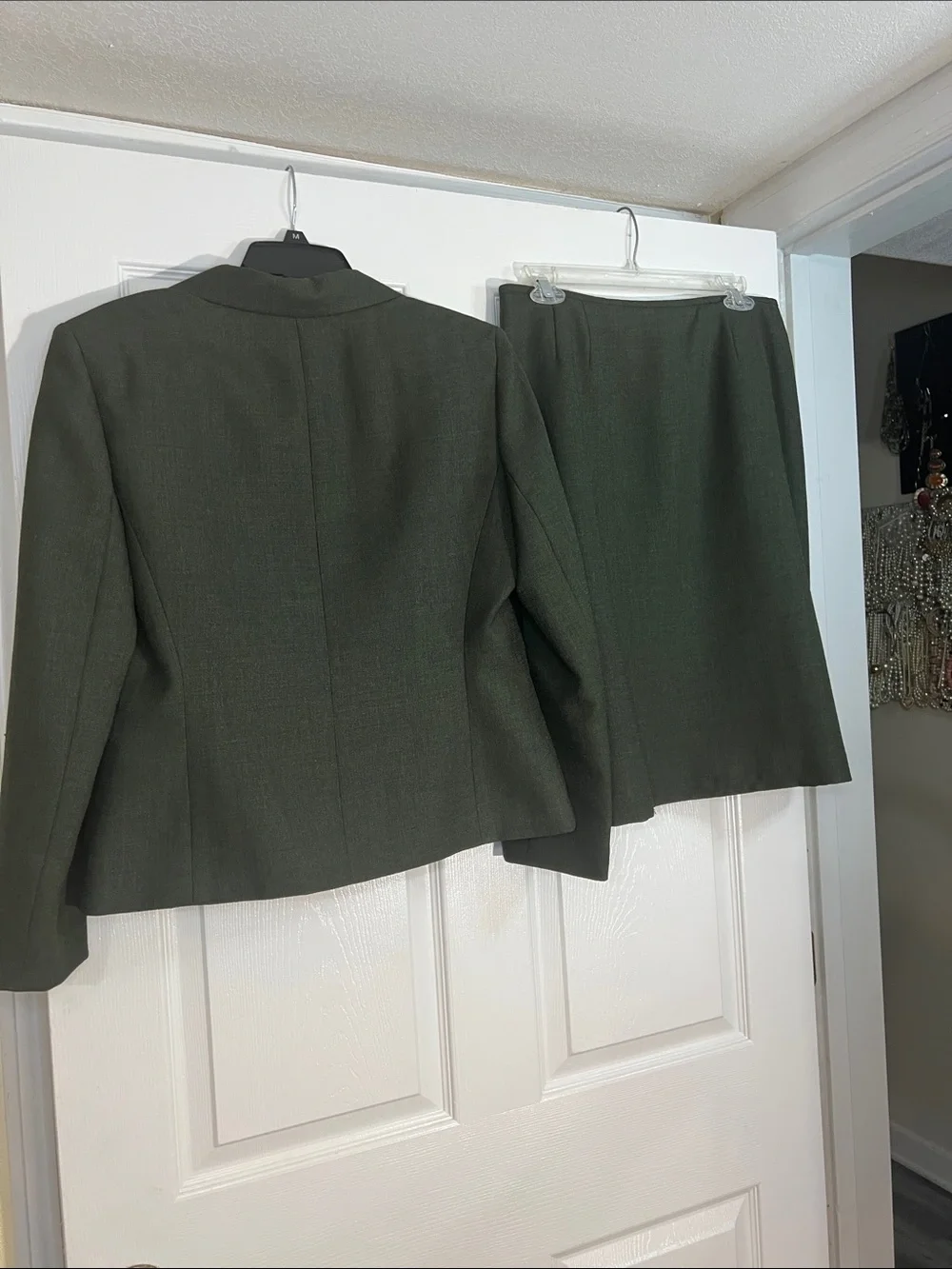 Le Suit Dark Green Tailored Women's Blazer and Skirt Set